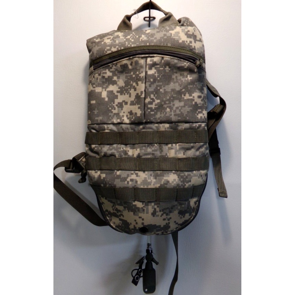 Skilcraft Hydramax‎ Max Hydration Digital Camo Bladder Included Camel Backpack